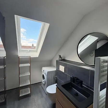 Appartement International 7 *
